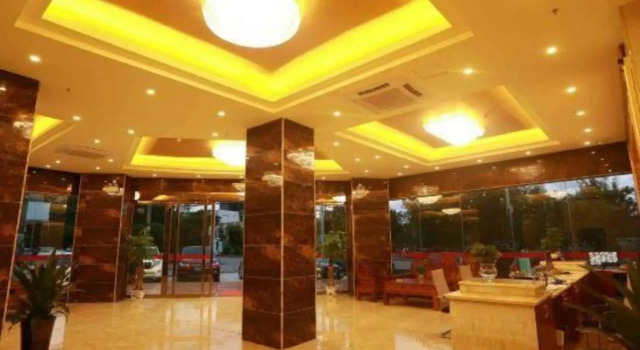 Dongxing Chengshi Relian Seaview Hotel, Buchen Sie Hotel Fangchenggang Guangxi