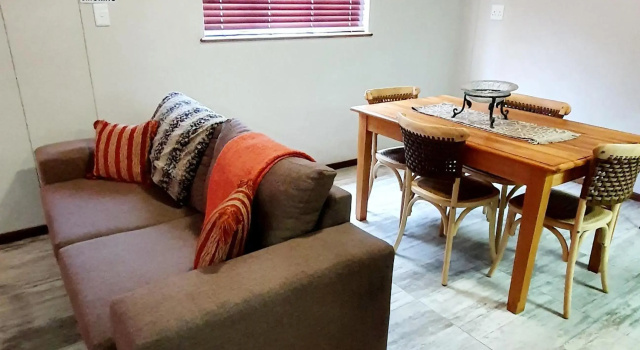 Laboria 102 & 103 (Adults Only), Boek Hotel Hotels in Free State met parkeren, Parkeren