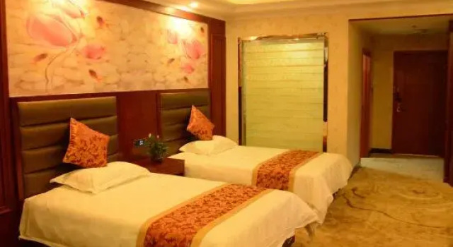 Kai Yue Hotel, Prenota Hotel Kuytun Xinjiang