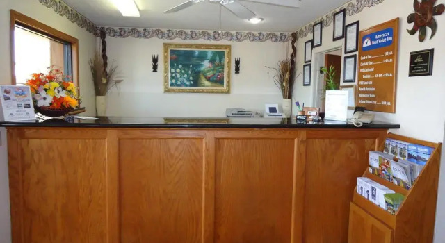 Walnut Inn - Checotah, Prenota Hotel Checotah Oklahoma