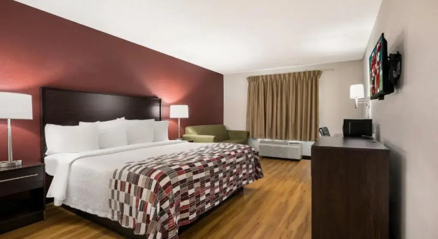Номер Superior Red Roof Inn & Suites Knoxville East