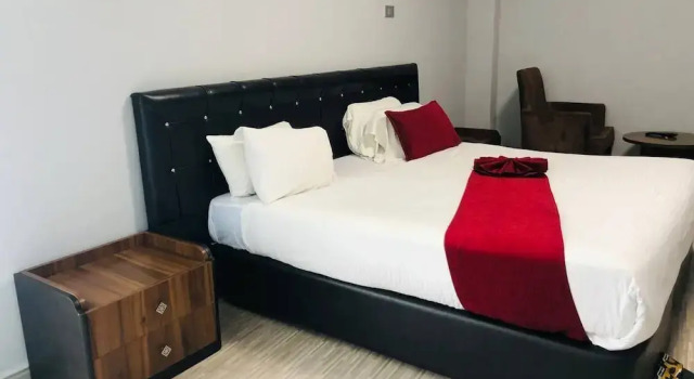 Shalla Guesthouse and Wellness Center