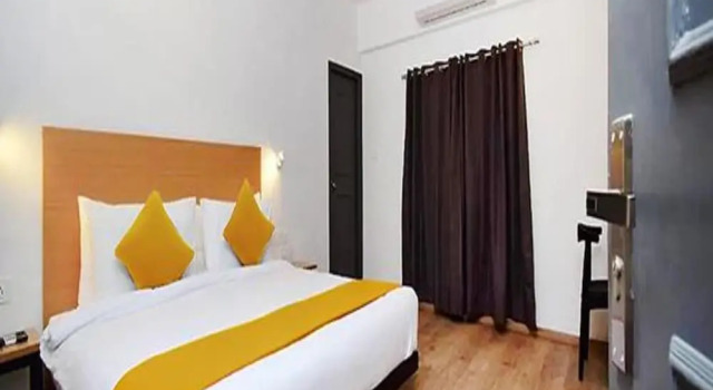 Номер Premium Super Townhouse VIP Road Formerly The Sky