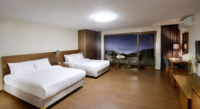 Номер Standard Jeju Aerospace Hotel