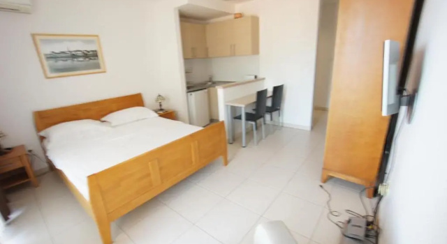 Студия Apartments Bečići Sunset