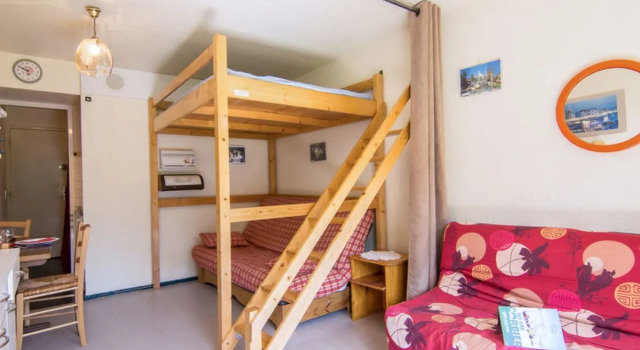 Soyouz Vanguard 31538, Book Hotel Hoteller i Rhône-Alps med pool, Swimmingpool