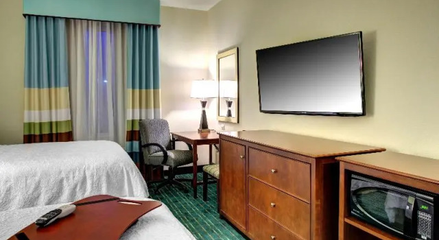 Шестиместный номер Standard Hampton Inn and Suites Coconut Creek