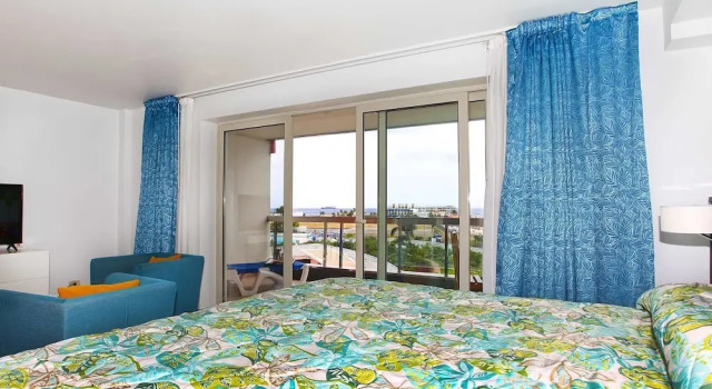 Студия c 1 комнатой с балконом и с видом на океан Royal Islander Club Resort La Terrasse