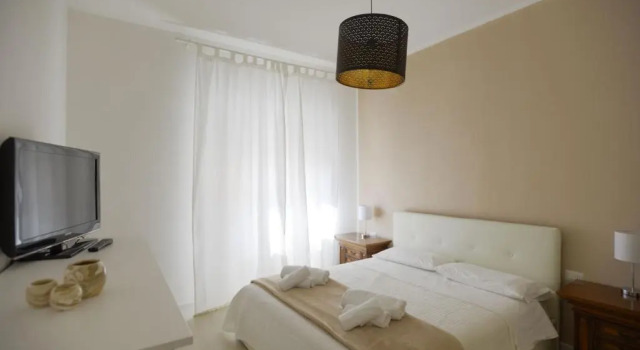 B&B Alghero 82, Забронировать Отель «постель и завтрак» Альгеро Sardinia North, рядом с Alghero Marina