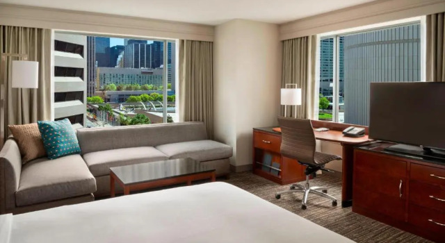Двухместный номер с видом на город Marriott Downtown at CF Toronto Eaton Centre