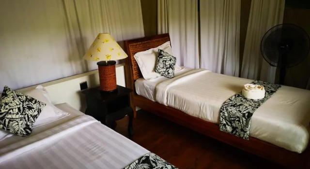 Тент Canvas & Orchids Retreat
