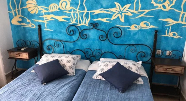 Thalassa Hotel, Book Hotel  