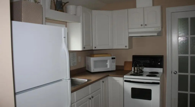 Апартаменты Executive Ellis House Bed & Breakfast