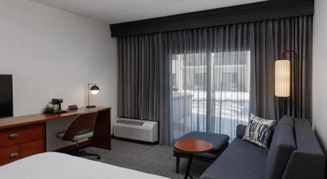Standard Zimmer Courtyard by Marriott Denver Central Park