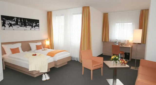Полулюкс business & conference Sporthotel Großwallstadt