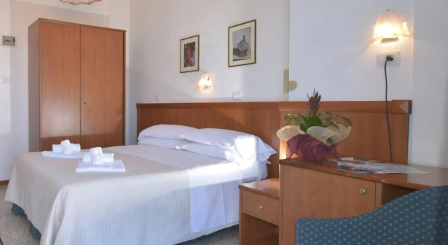 Hotel Diplomat Marine