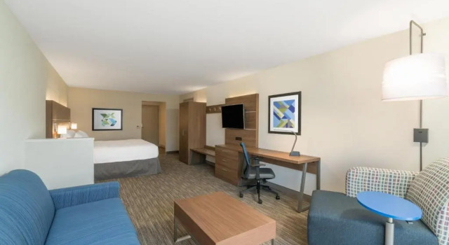 Люкс Holiday Inn Express Radcliff Fort Knox by IHG