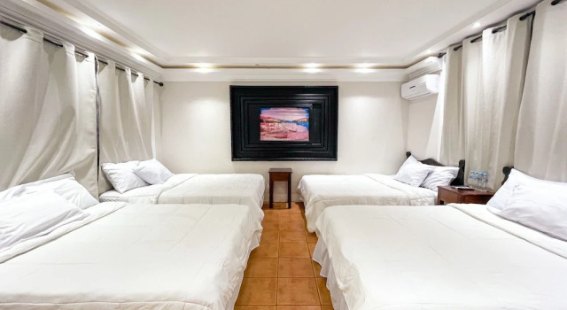 Четырёхместный номер Standard Hotel Villa