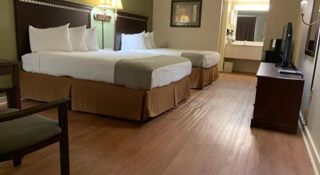 Четырёхместный номер Standard Motel 6 Abbeville, AL