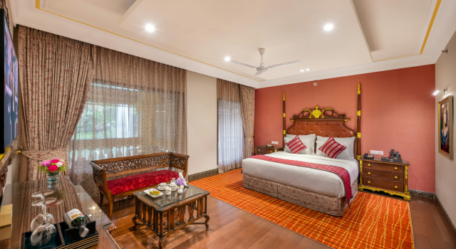 Mayfair Lagoon, Book Hotel Hotels in Bhubaneshwar with a Pool, Swimming Pool