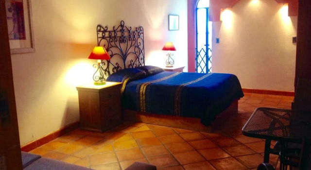 Casa Las Alamedas Guanajuato, Забронировать Отель Гуанахуато El Bajio, рядом с Аллея поцелуев