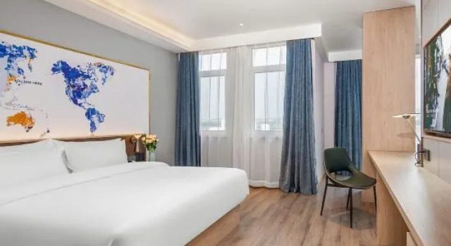 Полулюкс Kyriad Hotel
