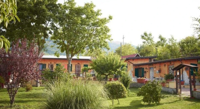 Country House Al Faraone, Book Vacation Home Hotels in Abruzzo with Parking, Parking