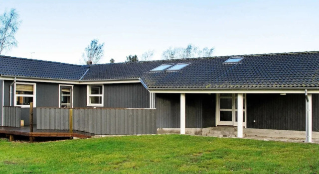 Spacious Holiday Home in Væggerløse With Solar Heating, Prenota Hotel Hotel business a Falster, 4* 5*