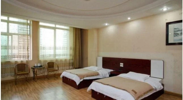 Jinzhai Holiday Business Hotel, Prenota Hotel Hotel a Anhui con parcheggio, Parcheggio