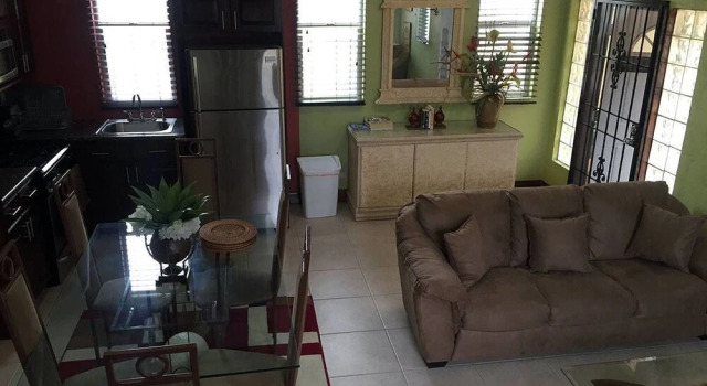 Brownstone Marlin Drive, Rezerwuj Hotel Hotele 3-gwiazdkowe w New Providence, 3*