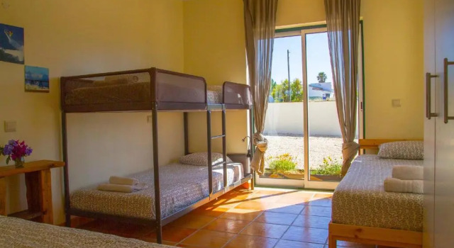Mayla Surf House, Book Hotel Hoteller i Vicentina Coast med pool, Swimmingpool