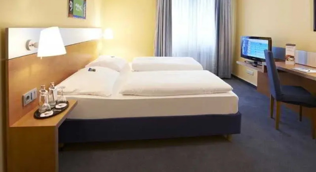 GHOTEL hotel & living München-Zentrum, Забронировать Отель Отели Мюнхена 3 звезды, рядом с Площадь Карлсплац (Штахус), 3*