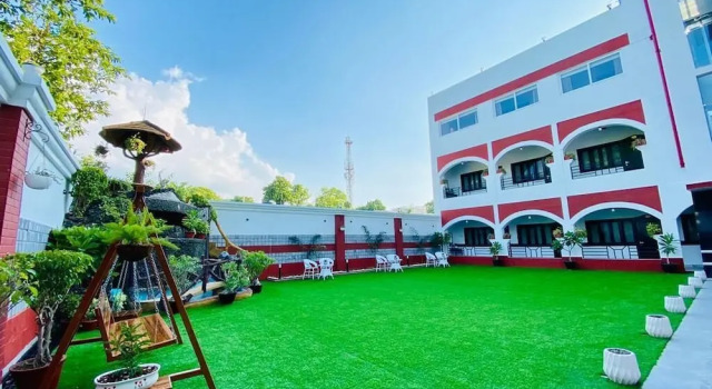 Номер Executive Prayag Villa Inn