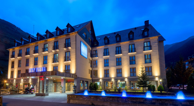 Vielha Val dArán, Affiliated by Meliá Hotel, Забронировать Отель Отели Вьельа Э Михаран с завтраком, рядом с Церковь Св. Михаила, Завтраки