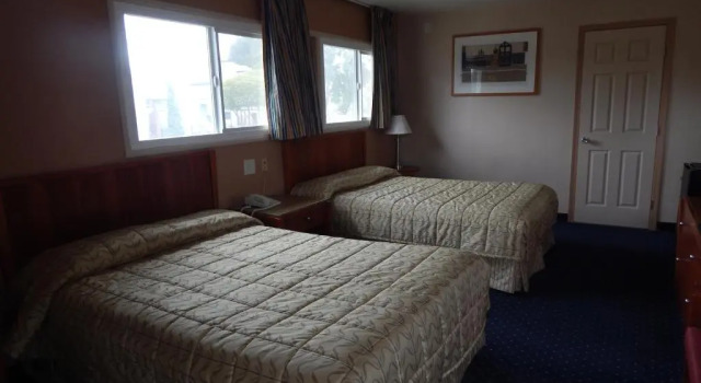 Четырёхместный номер Standard Bay Bridge Inn Oakland
