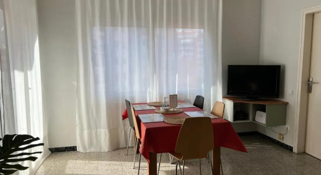 Апартаменты с 3 комнатами Sunny and Quiet Sagrada Familia