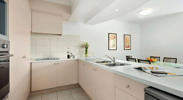 Четырёхместный номер Standard Comfort Apartments Royal Gardens
