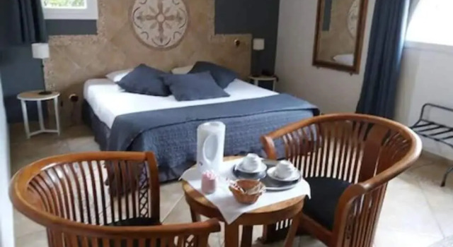 Люкс Logis Hôtel Les II Mas - Perpignan Sud