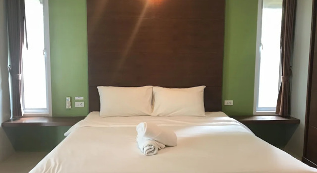 Вилла с 2 комнатами с балконом The Living Pool Villas