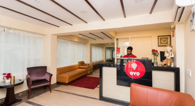 OYO 9202 Hotel Central Courtyard, Varaa Hotelli Hotellit Siliguri aamiaisella, Aamiainen