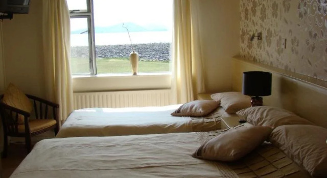 The Smugglers Inn, Book Hotel Waterville 