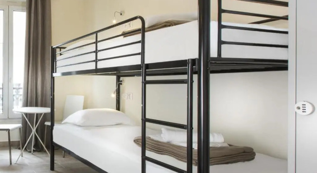 Кровать в общем номере (женский номер) Enjoy Hostel
