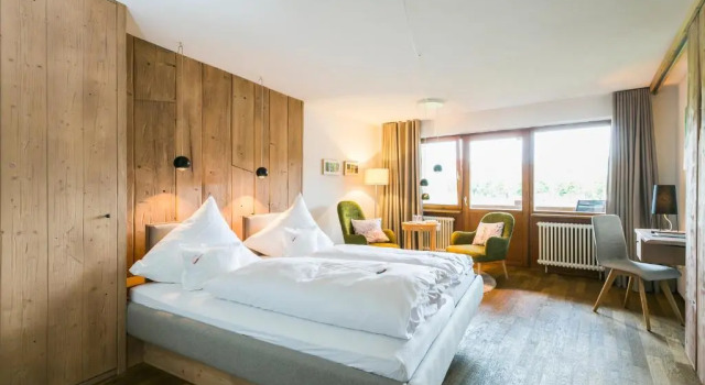 Двухместный номер Standard с балконом Hotel Sonne Garni