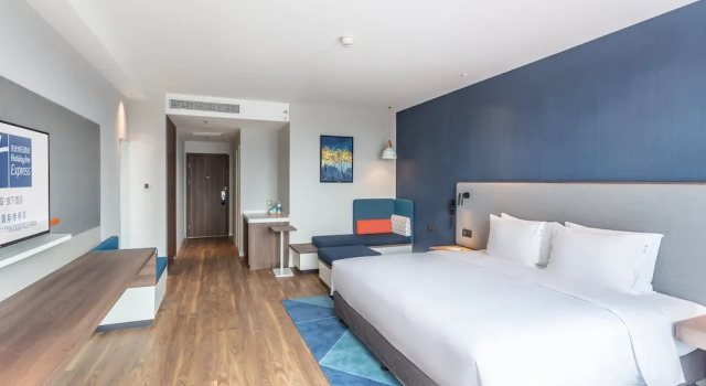 Двухместный номер Standard с видом на город Holiday Inn Express Xian Intl Trade&Logistic Park by IHG