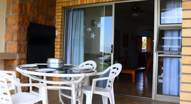 Апартаменты Premium Kleinmond Panorama Holidays