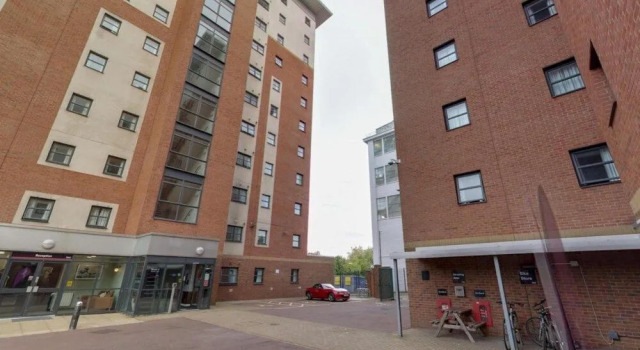 Ensuite Rooms, COVENTRY - Campus Accommodation