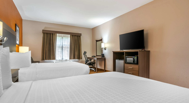 Четырёхместный номер Standard Best Western Plus Circle Inn
