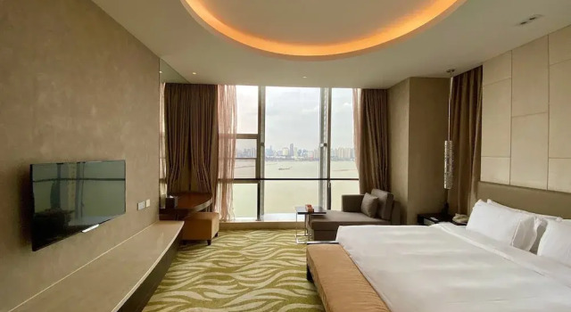 Люкс c 1 комнатой Holiday Inn Nanchang Riverside by IHG