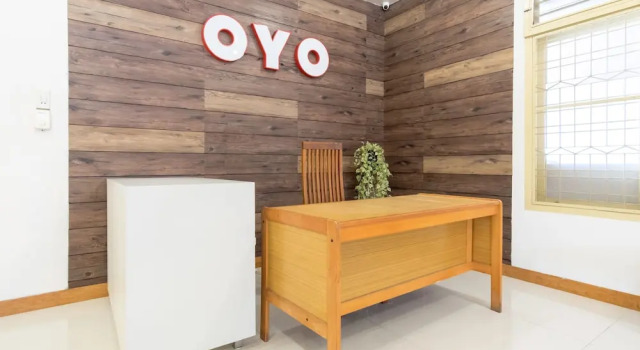 OYO 1249 Guest House 66, Rezerwuj Pensjonat Medan Sumatra