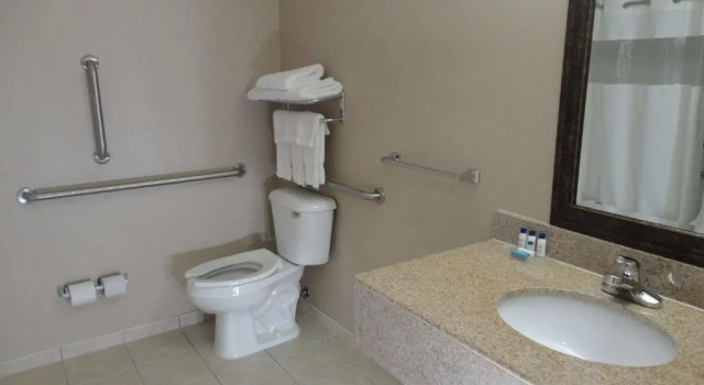 Номер Standard Best Western Plus Hopewell Inn